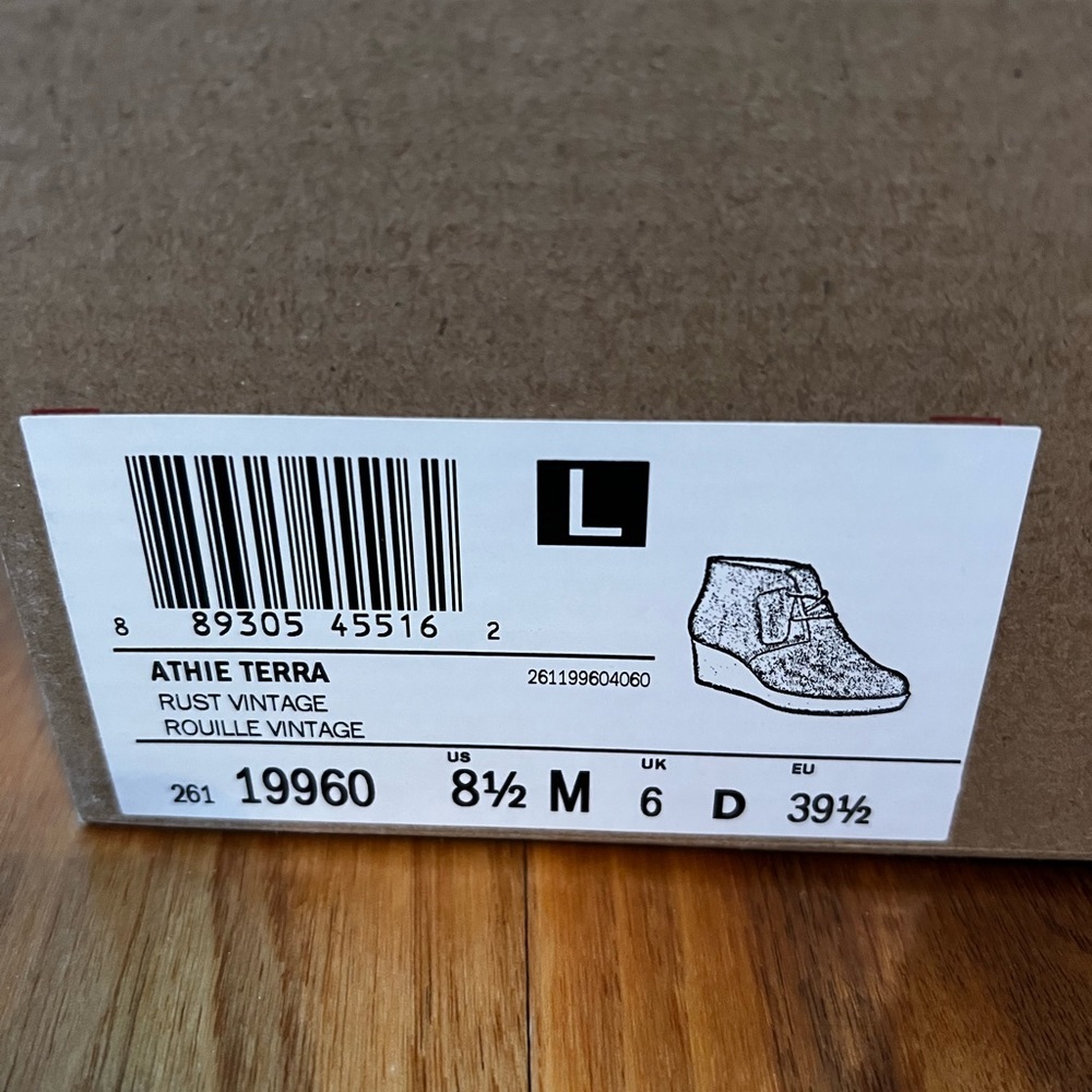 CLEARANCE Women’s Clark’s Aggie Terra Suede Boot🧡 - Picture 13 of 16
